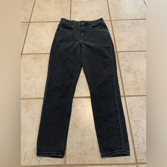 American Eagle Outfitters Black High-Rise Mom Jeans - Women's Size 2 Regular - Picture 4 of 7